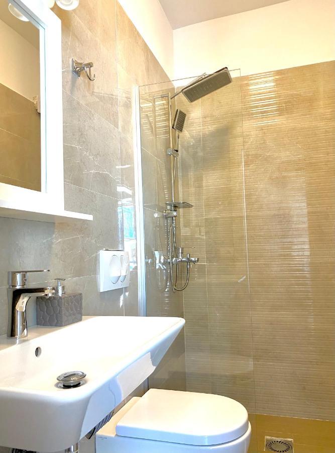 Las Nubes Rooms Himare Luaran gambar