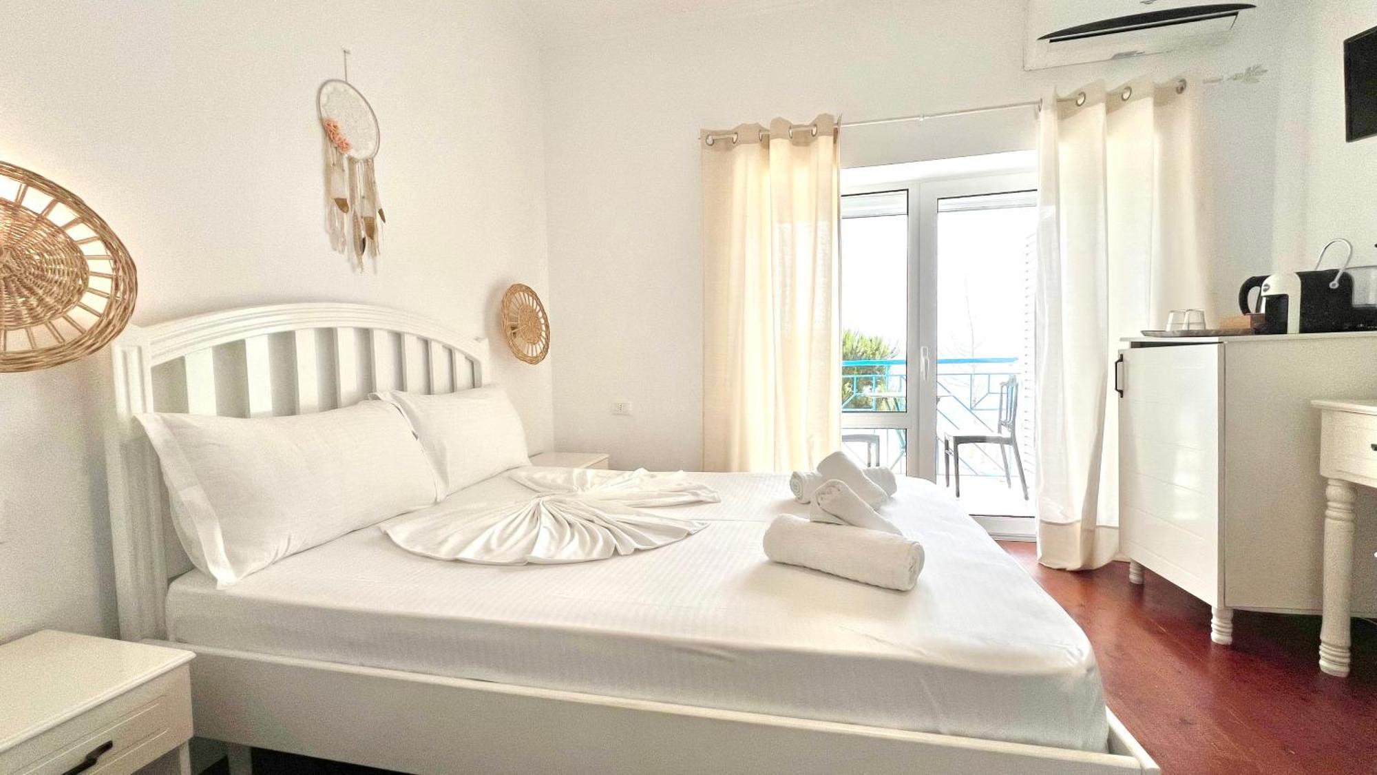 Las Nubes Rooms Himare Luaran gambar